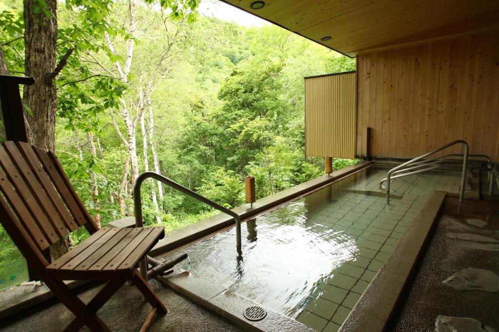 Keikoku-No-Yu Hotel Yamanouchi  Exterior photo